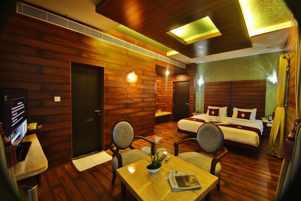 The Spk Hotel Madurai Exterior photo